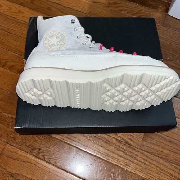 Converse Chuck Taylor Egret Ivory Leather Crafted Boot Women’s Size 9 - Picture 9 of 10